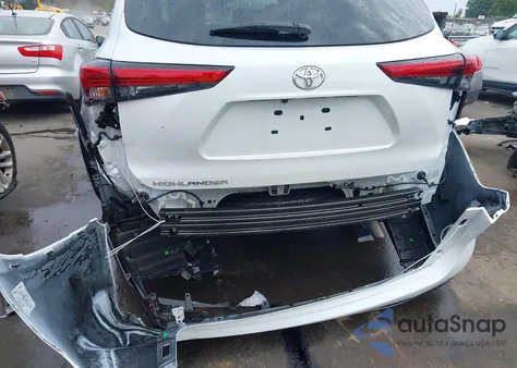 2022 Toyota Highlander L z USA, uszkodzony, nr VIN 5TDCZRAH1NS105744